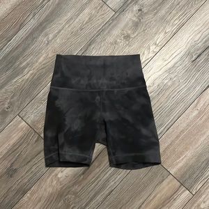 Lululemon Wunder Under Shorts
